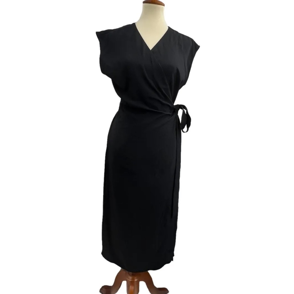Everlane-The Japanese GoWeave Sleeveless Wrap Dress